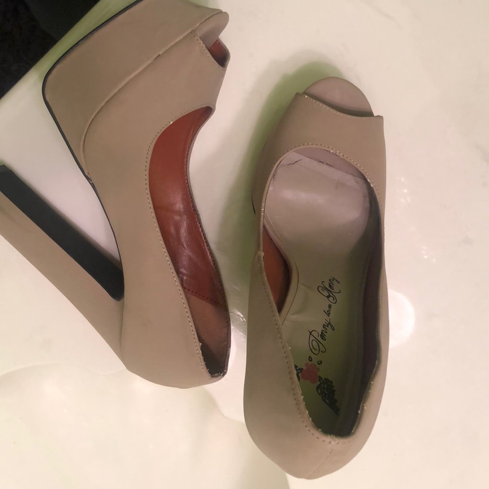 Sexy nude heels